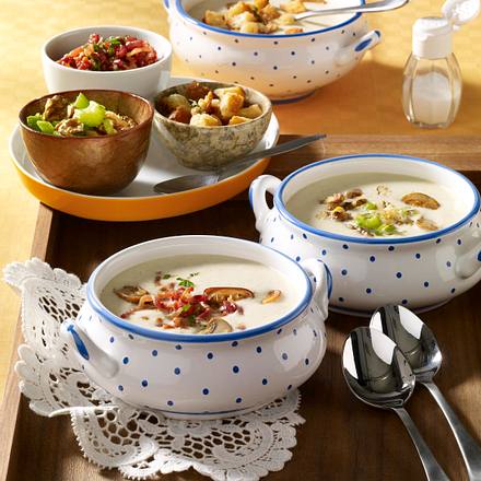 Champignon-Cremesuppe mit dreierlei Toppings Rezept Champignon-Cremesuppe mit dreierlei Toppings Rezept