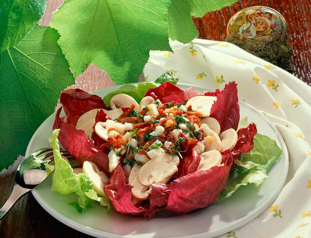 Champignon-Radicchio-Salat Rezept
