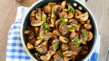 Champignonpfanne - Foto: Doris Heinrichs - Fotolia