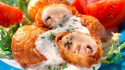 Champignons in Bierteig Rezept - Foto: House of Food / Bauer Food Experts KG