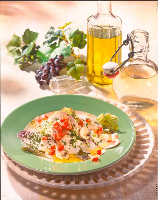Champignons in Tomaten-Vinaigrette Rezept Champignons in Tomaten-Vinaigrette Rezept