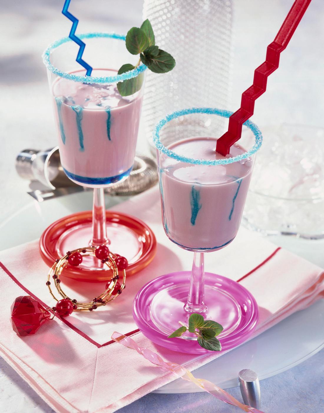 Chantré Rouge Cocktail Rezept LECKER