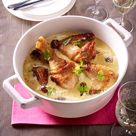 Chapon au vin jaune et aux morilles Rezept