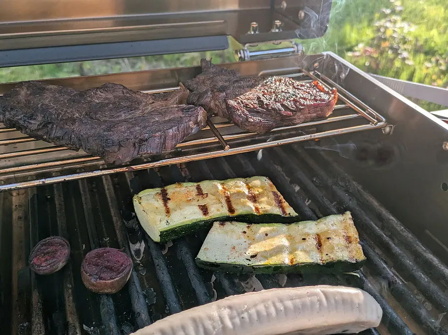 char-broil-evolve-electric-warmhalten char-broil-evolve-electric-warmhalten