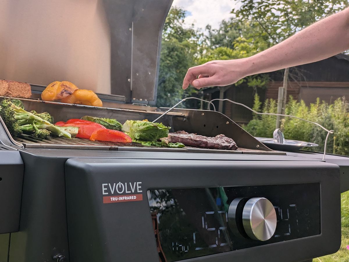 Char-Broil Evolve Electric Temperatur