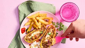 Cheeseburger-Strudel zart schmelzend gefüllt Rezept - Foto: LECKER @ Bauer Media Group