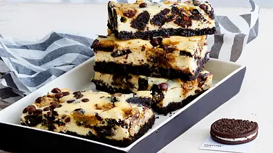Cheesecake-Bars Rezept - Foto: LECKER @ Bauer Media Group
