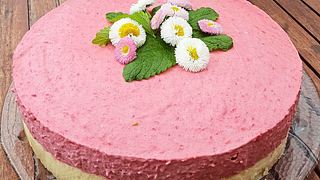 Cheesecake mit Himbeersahne Rezept - Foto: House of Food / Bauer Food Experts KG