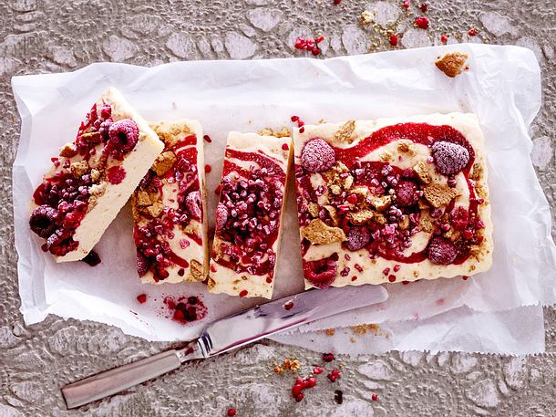Cheesecake Parfait mit Himbeeren Rezept Cheesecake Parfait mit Himbeeren Rezept