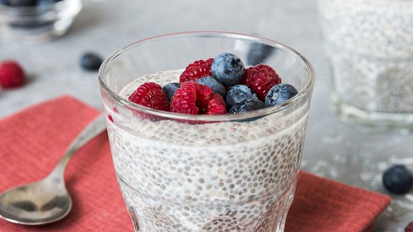 Chia-Pudding Rezept - Foto: iStock; Mykola Sosiukin