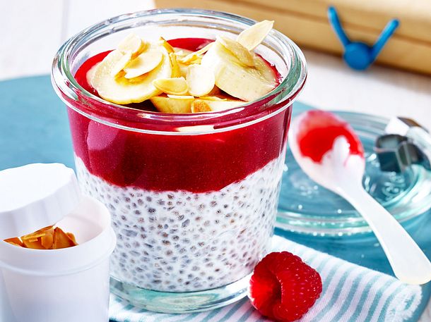 Chia-Pudding mit Himbeeren und Kokosmilch Rezept Chia-Pudding mit Himbeeren und Kokosmilch Rezept
