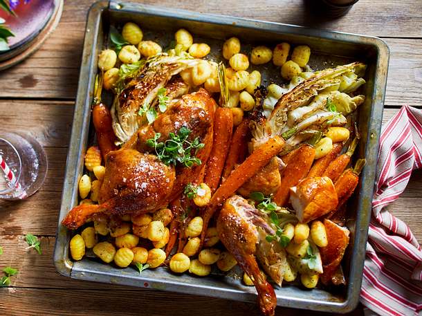 Chicken & Friends Seit an Seit von einem Blech Rezept Chicken & Friends Seit an Seit von einem Blech Rezept