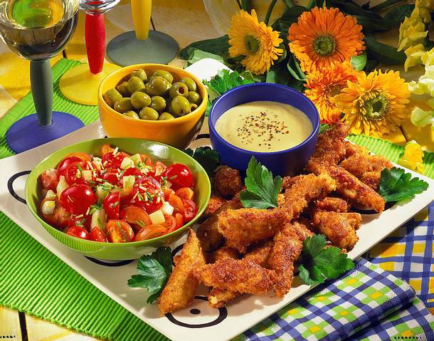 Chicken-Nuggets mit Knoblauch-Dip Rezept Chicken-Nuggets mit Knoblauch-Dip Rezept