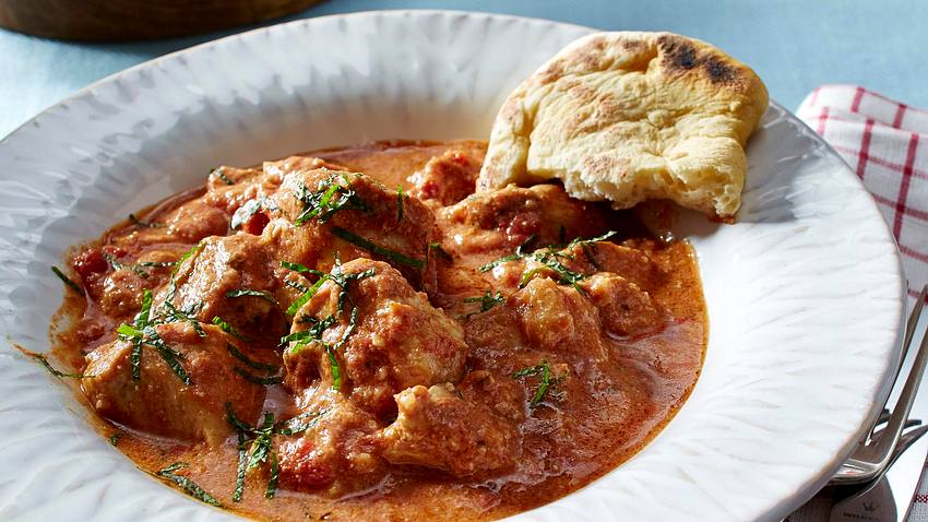 Chicken tikka masala mit Naanbrot Rezept - Foto: House of Food / Bauer Food Experts KG