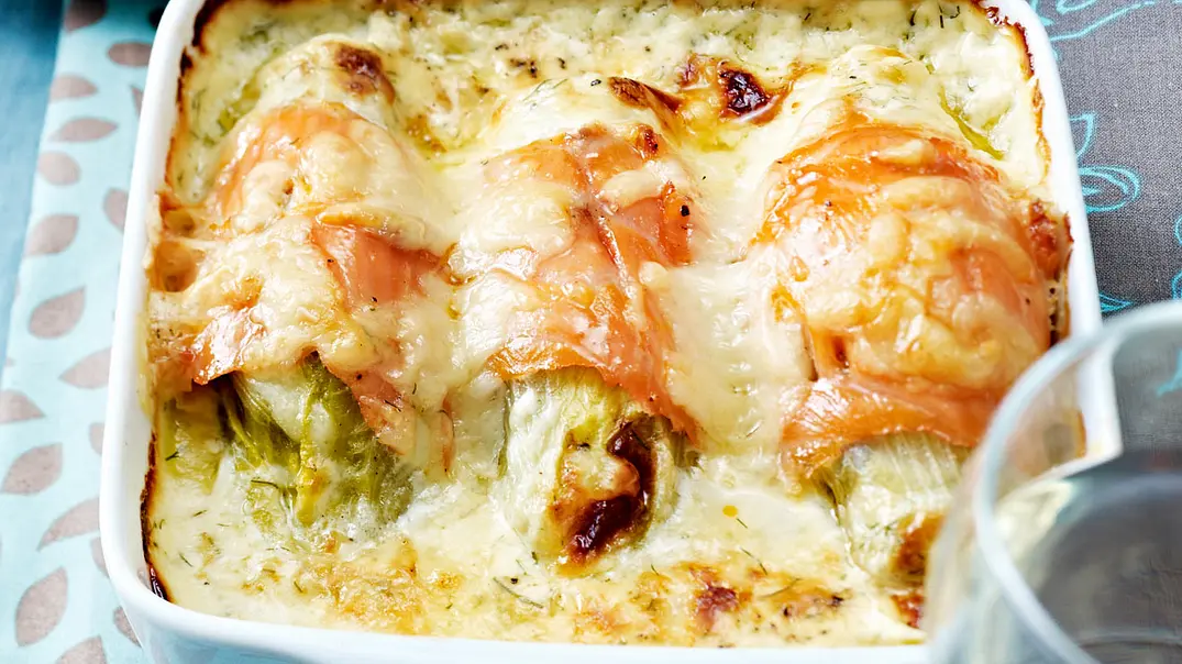Chicorée-Lachs-Gratin Rezept - Foto: LECKER @ Bauer Media Group