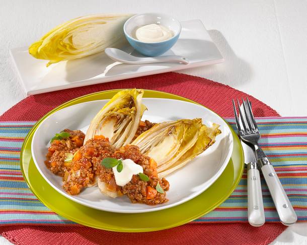 Chicorée mit Hacksoße Rezept Chicorée mit Hacksoße Rezept