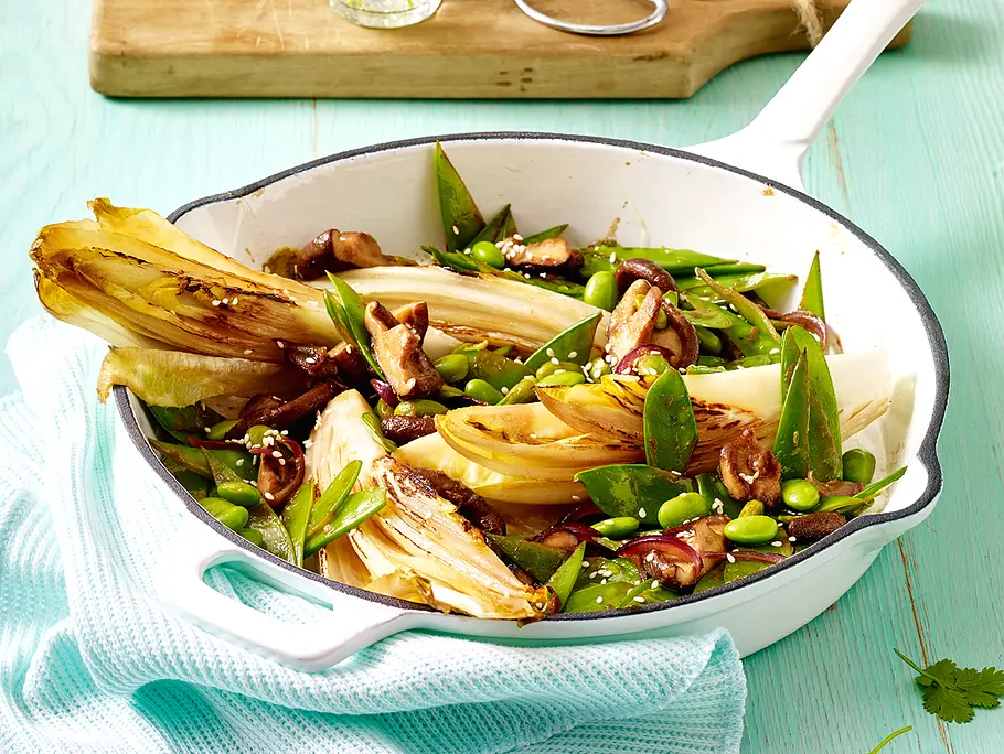 Chicorée-Wok mit Honig Rezept Chicorée-Wok mit Honig Rezept