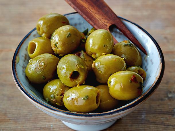 Chili-Zitronen-Oliven Rezept | LECKER