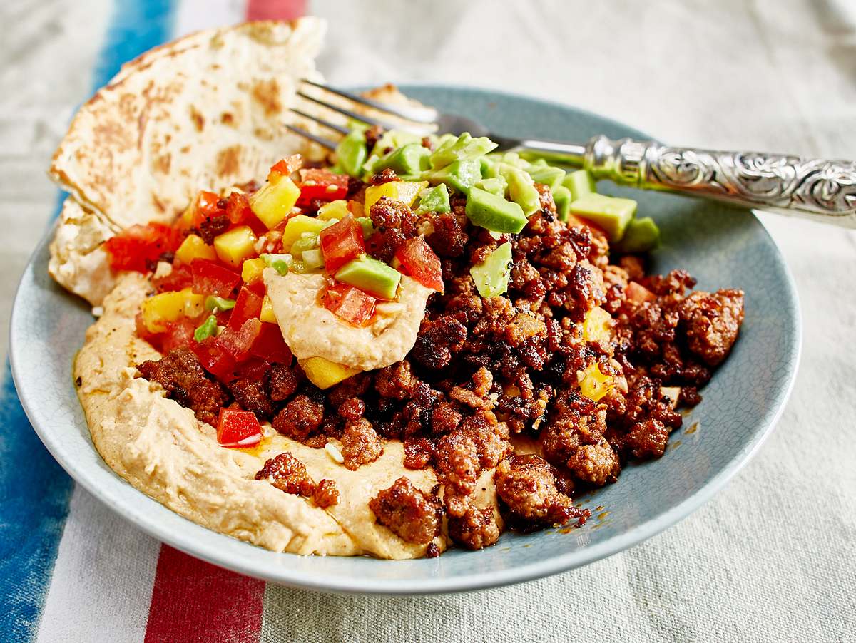 Chilihack mit Hummus und bunter Salsa Rezept