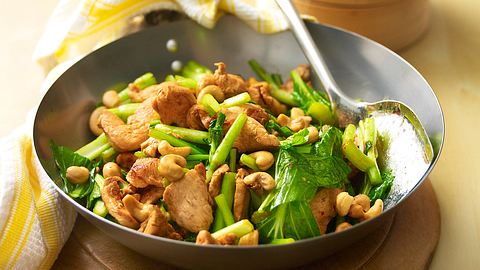 Chilihähnchen mit Cashewkernen Rezept - Foto: Dean Wilmot