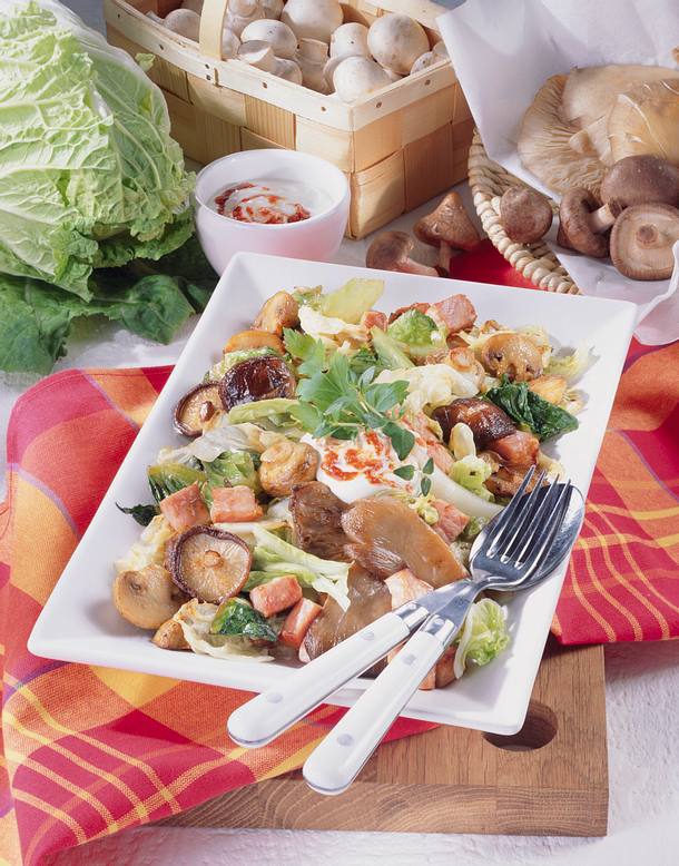 Chinakohl-Gebackene Pilze mit Spinat und Schafskäse