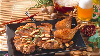 Chinesische Mandel-Ente Rezept - Foto: LECKER @ Bauer Media Group