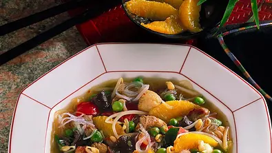 Chinesischer Gemüseeintopf Rezept - Foto: LECKER @ Bauer Media Group
