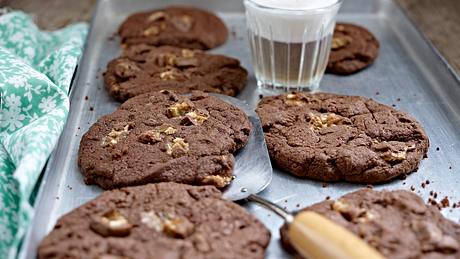 Chocolate Snickers Cookies Rezept - Foto: House of Food / Bauer Food Experts KG