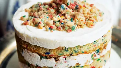 Christinas Naked Cake Rezept - Foto: LECKER @ Bauer Media Group