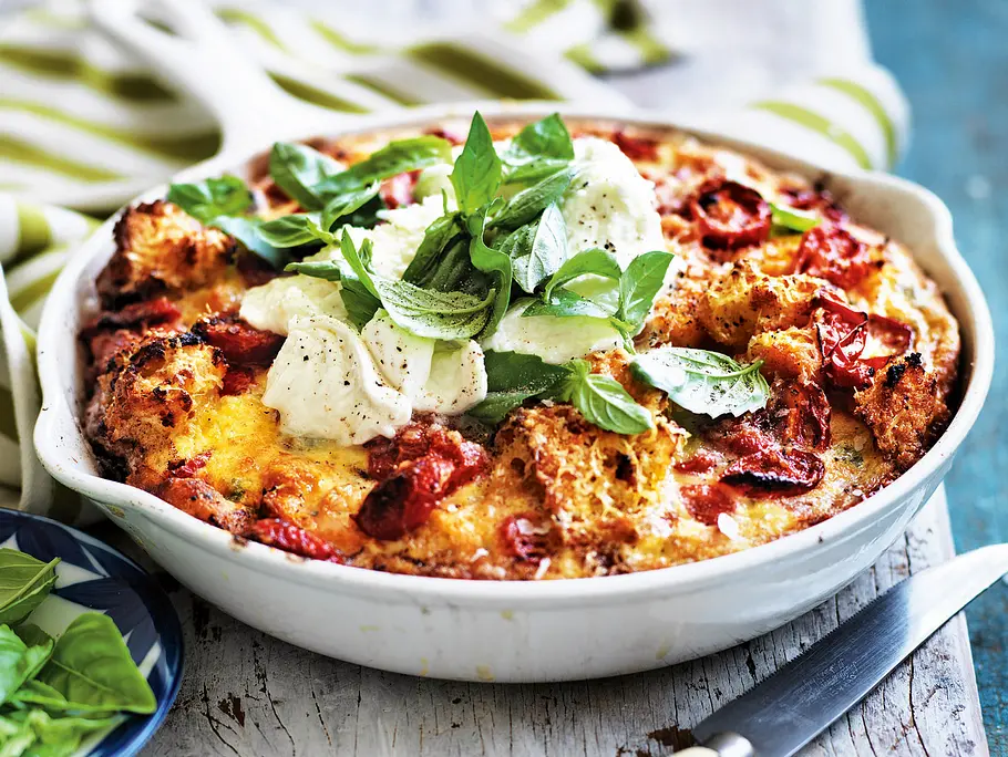 Ciabatta-Tomaten-Auflauf mit Parmesanguss Rezept Ciabatta-Tomaten-Auflauf mit Parmesanguss Rezept