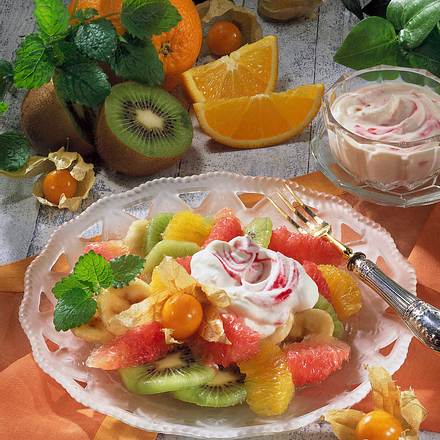 Citrus-Salat mit Himbeersahne Rezept Citrus-Salat mit Himbeersahne Rezept