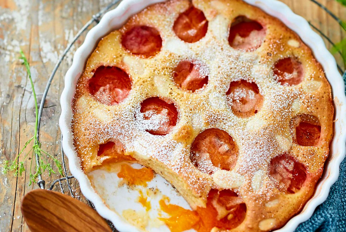 Clafoutis mit Aussicht auf Aprikosen Rezept