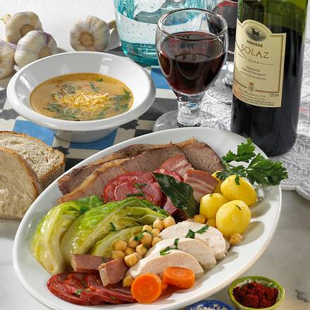 Cocido madirileno (Eintopf auf Madrider Art) Rezept