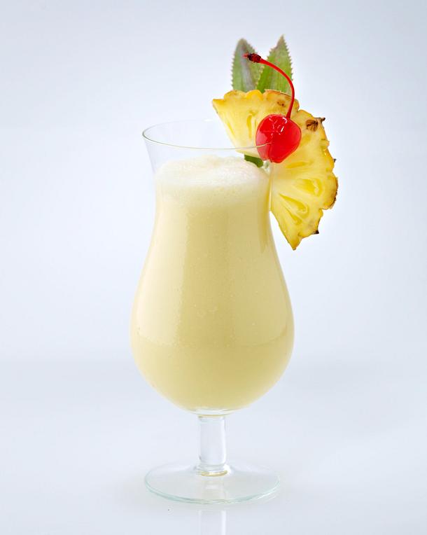 Cocktail-Klassiker: Pina Colada Rezept | LECKER