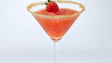 Cocktail-Klassiker: Strawberry Daiquiri Rezept - Foto: LECKER @ Bauer Media Group