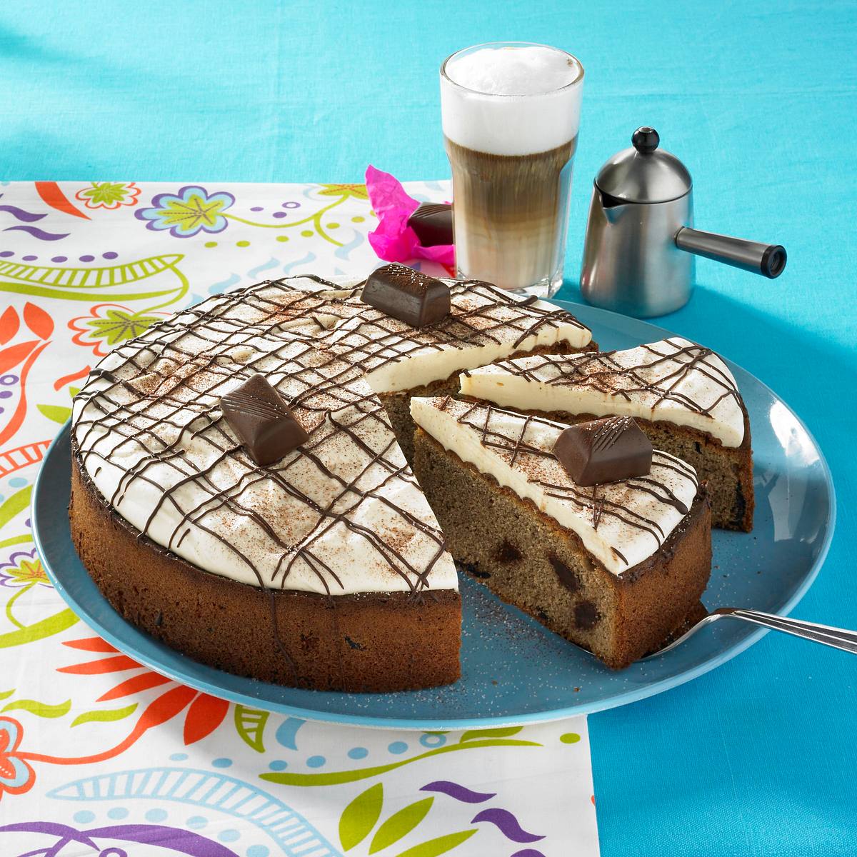 Coffee-Schokokuchen mit Baileys-Sahne Rezept