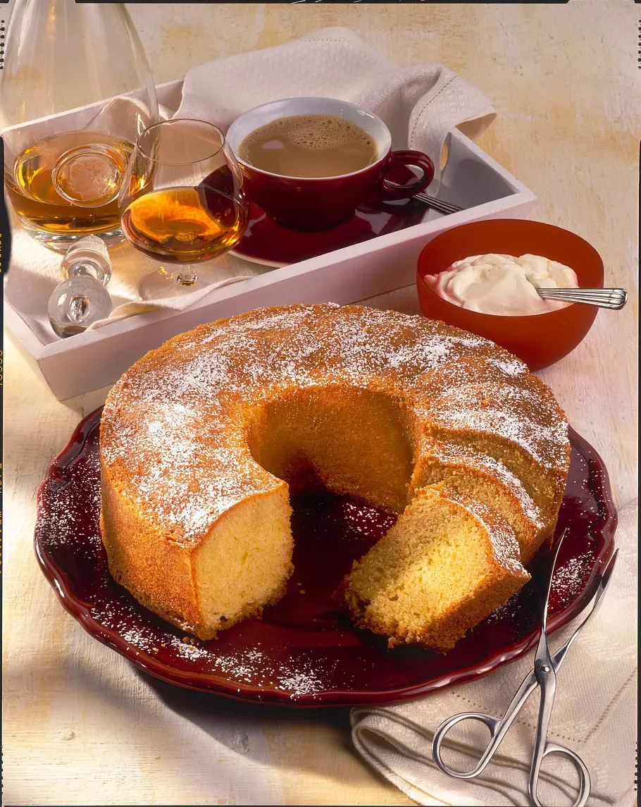 Cognac-Kranzkuchen Rezept Cognac-Kranzkuchen Rezept