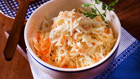 Klassischer Coleslaw - Rezept - Foto: House of Food / Bauer Food Experts KG