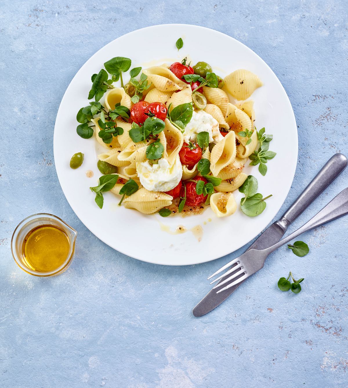 Conchiglie mit  Kirschtomaten und Büffelmozzarella Rezept