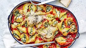 Conchiglioni al forno mit Spinat-Ricotta-Füllung Rezept - Foto: Are Media Syndication Conchiglioni al forno mit Spinat-Ricotta-Füllung Rezept - Foto: Are Media Syndication