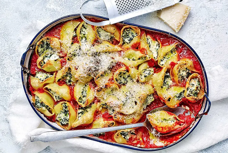 Conchiglioni al forno mit Spinat-Ricotta-Füllung Rezept Conchiglioni al forno mit Spinat-Ricotta-Füllung Rezept