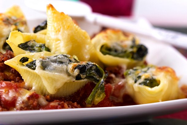 Conchiglioni con spinaci al forno Rezept