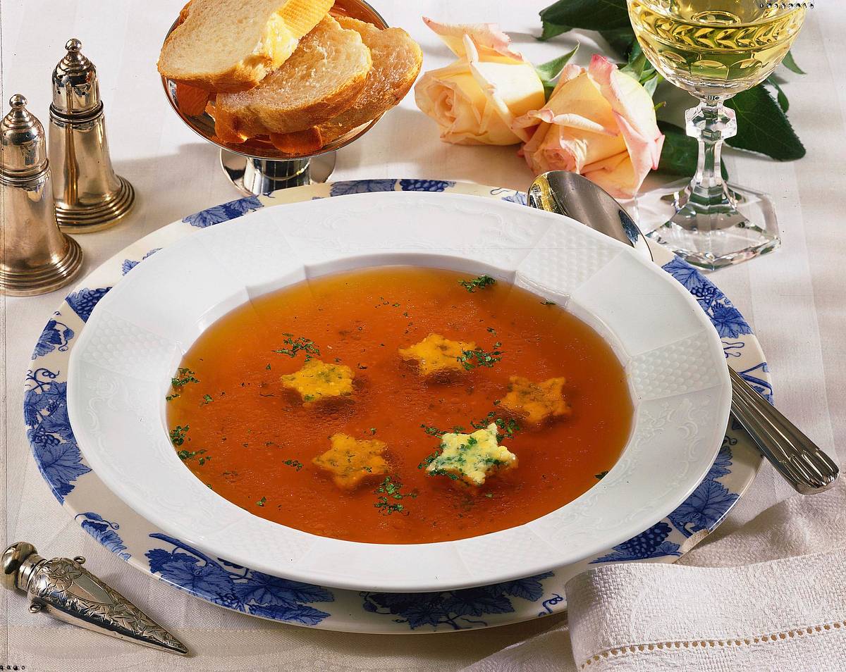 Consommé mit Eierstich Rezept