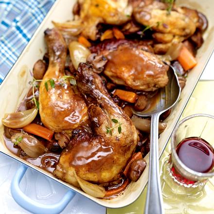 Coq au vin (Hähnchen in Rotweinsoße) Rezept Coq au vin (Hähnchen in Rotweinsoße) Rezept