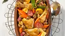 Coq au vin im Römertopf Rezept - Foto: LECKER @ Bauer Media Group