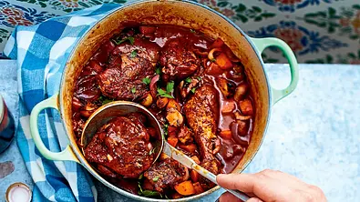 Coqau Vin nach Bootsmannart Rezept - Foto: LECKER @ Bauer Media Group