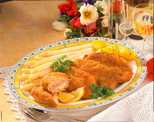 Cordon bleu mit Spargel Rezept Cordon bleu mit Spargel Rezept