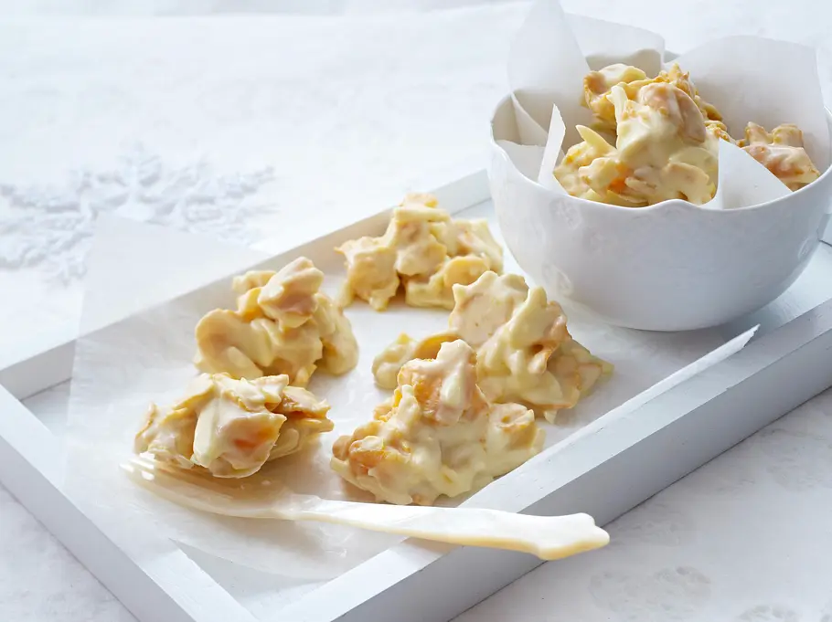 Cornflakes-Kekse mit weißer Schokolade Rezept Cornflakes-Kekse mit weißer Schokolade Rezept