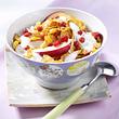 Cornflakes-Müsli mit Apfel, Kefir und Preiselbeeren Rezept - Foto: House of Food / Bauer Food Experts KG