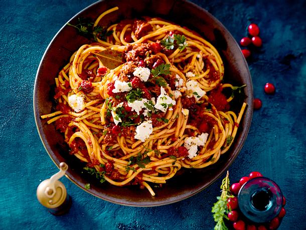Cranberrybolognese mit Feta Rezept Cranberrybolognese mit Feta Rezept